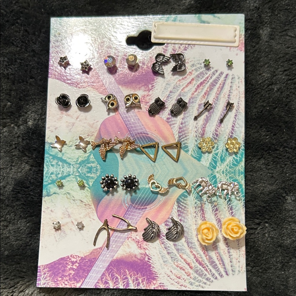 Women’s Mixed Stud Earring Set - Yellow, Gold, Silver 20 pairs